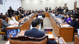‘의료인력 추계위법’ 복지위 통과…2027년부터 의대 정원 심의