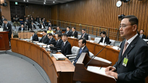 금정호 신영證 사장, 정무위서 ‘발끈’…“홈플 회생 상식적 이해 안돼”