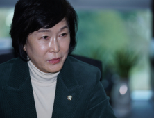 오세희 “소상공인 관리 체계화…채무조정 프로그램 시작해야” [쿡 인터뷰]