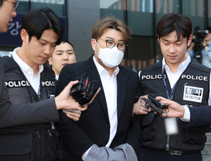 檢, ‘음주 뺑소니’ 혐의 김호중에 2심도 징역 3년 6개월 구형