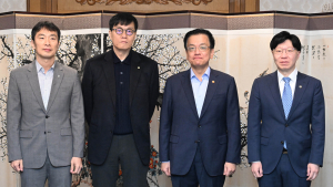 간밤 美 기준금리 동결에 최상목 “24시간 시장점검”