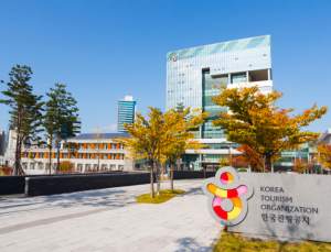 “말 많은 사장 자리 14개월째 공석”…답답한 관광공사, 속타는 여행업