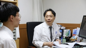 꽃 피고 따스한 봄 불청객, 피로한 ‘춘곤증’ 오래 간다면 [건강 나침반]