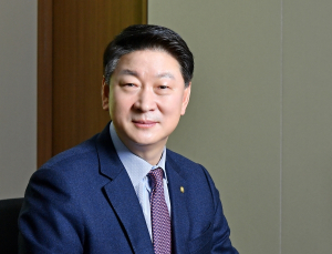 연임 굳힌 오화경, 저축은행 살릴 묘안은 ‘서민금융’