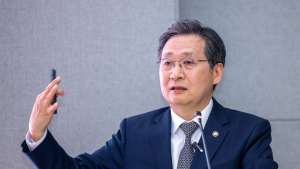 경상국립대, 윤영빈 우주항공청장 초청특강...우주개발 방향성 제시