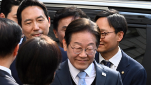 “이재명 대권 진일보…개헌 언급 삼갈 것”   