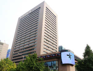 하나금융 임직원, 산불피해 지역에 1억원 기부…자원봉사도 진행