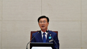 완주군의회, 제292회 임시회 개회···완주·전주통합 반대 결의