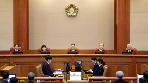 尹 탄핵, ‘늑장 선고’에 피로 쌓이는 국민들