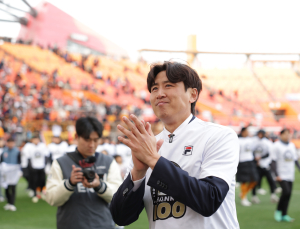 ‘굿바이 KOO’ 구자철, 제주 홈팬들 앞 은퇴식…“인생에서 가장 행복”
