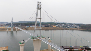 여주 남한강 출렁다리 내달 1일 개통…지역 관광 활성화 기대