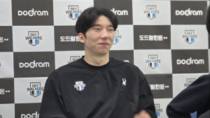허수봉 자극한 문성민의 한 마디…“대한항공 꼭 이기자”