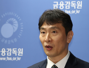 이복현 “31일 증시 하락, 공매도 효과 미비…상호관세 여파 더 크다”