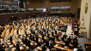 의대 정원 심의 ‘의료인력 추계위법’ 국회 통과