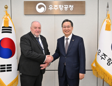 우주청, 국제 거대전파망원경 협력 논의 시작…필 SKAO 사무총장 방한