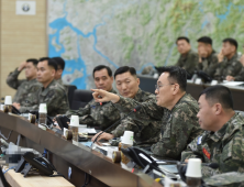 합참의장, 5군단 대비태세 현장점검…적 도발 시 단호한 대응