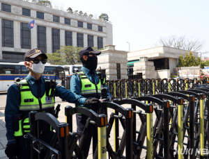 尹 탄핵심판 선고 일반방청, 9만6000명 몰렸다