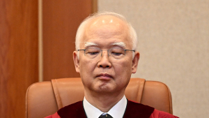 ‘尹 지명’ 정형식 재판관이 초안 썼다