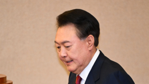 윤석열 “국민변호인단에 감사…나라 사랑에 눈물 나”