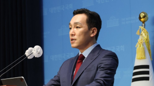 국힘 김민수, 당 중진 ‘대통령 삼일장’ 발언에 격분…“어떤 X이냐”