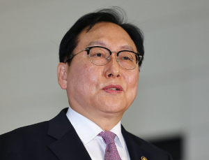 통상본부장 “철강·車 관세 방미중 협의…국익 극대화 협상 끌어낼 것”