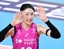 김연경다운 마무리, ‘통합우승’…완벽했던 여제의 대관식