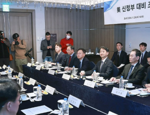트럼프 2기 조선 호조세 기대…무보, 중형조선 RG 발급 확대
