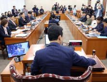 18년 만의 연금개혁에 ‘여진’ 계속…구조개혁은 ‘정치 대립’ 속 난항