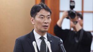 MBK 압박 높이는 금감원…이복현 “검찰·증선위 소통”