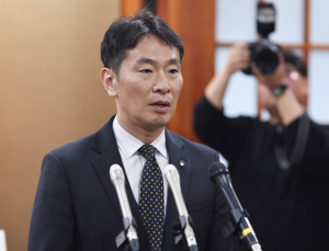 MBK 압박 높이는 금감원…이복현 “검찰·증선위 소통”