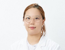 어르신들 허리 통증 지속되면 혈액암 ‘다발골수종’ 의심 [진료실 건강팁] 