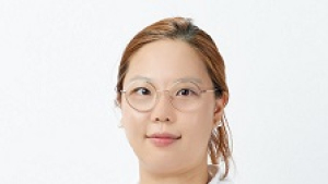 어르신들 허리 통증 지속되면 혈액암 ‘다발골수종’ 의심 [진료실 건강팁] 