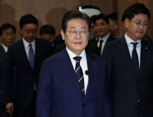 ‘세계’ 13번 언급한 이재명…‘실용주의’ 내걸고 “퍼스트 무버로 재도약”