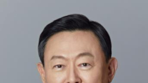신동빈 회장, 서울모빌리티쇼 참관…롯데관 방문