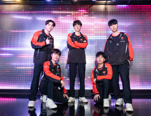 ‘돌풍의 팀’ 농심, DRX 2-1 격파…상위권 도약