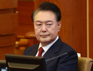 尹떠나도 ‘정치 불확실성’ 계속…계엄 전보다 5~6배↑