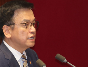 최상목, 美재무장관과 ‘첫 통상 담판’…다음주 워싱턴行