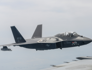 UAE 공군, KF-21 시제기 탑승…KAI 중동시장 확대 모색