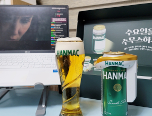 장항준·김세윤과 함께 ‘서브스턴스’…오비맥주 한맥왓챠 코멘터리