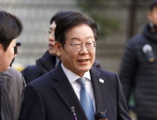 ‘안동의 아들’ 이재명 “배터리·친환경차·바이오 육성…성장 엔진 재가동”
