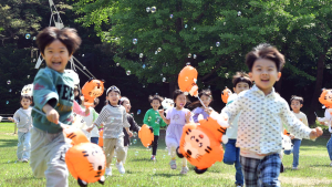 보호자 울리는 어린이 간병일당 축소, 손보업계 확산 조짐