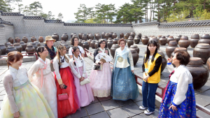 경복궁에서 만난 인류무형무산 ‘장(醬) 담그기’