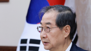 민주당, ‘관세 협상’ 앞둔 한덕수에 “대행이 협상 전면에? 바람직 않아”