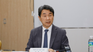 의대생 만난 이주호 부총리 “의대생 참여 ‘의학교육위’ 구성할 것”