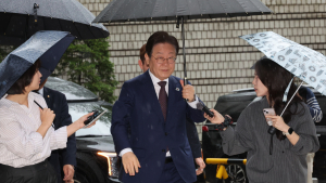 이재명 ‘대북송금’ 재판 재개…“檢, 객관적 사실로 공소 정리”