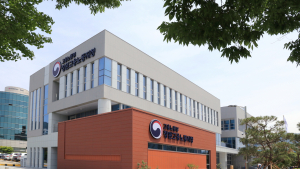 고용노동부 창원지청, 임금체불 사업주 체포