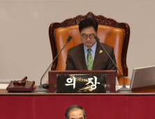 한덕수, 권한대행 시정연설 46년만…우원식 “책임감 갖고 일 잘 처리하라”