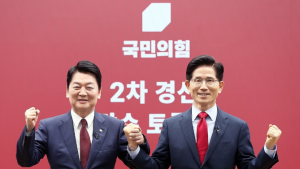 안철수 “尹 관련 국민 사과해야” vs 김문수 “민주 30번 탄핵이 큰 문제”