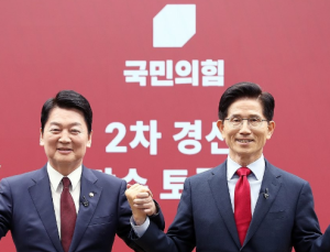 안철수 “尹 관련 국민 사과해야” vs 김문수 “민주 30번 탄핵이 큰 문제”