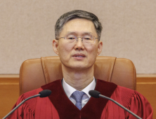 문형배 “대통령-국회 갈등, 제도적 해법 부재”… 블로그 글 관심